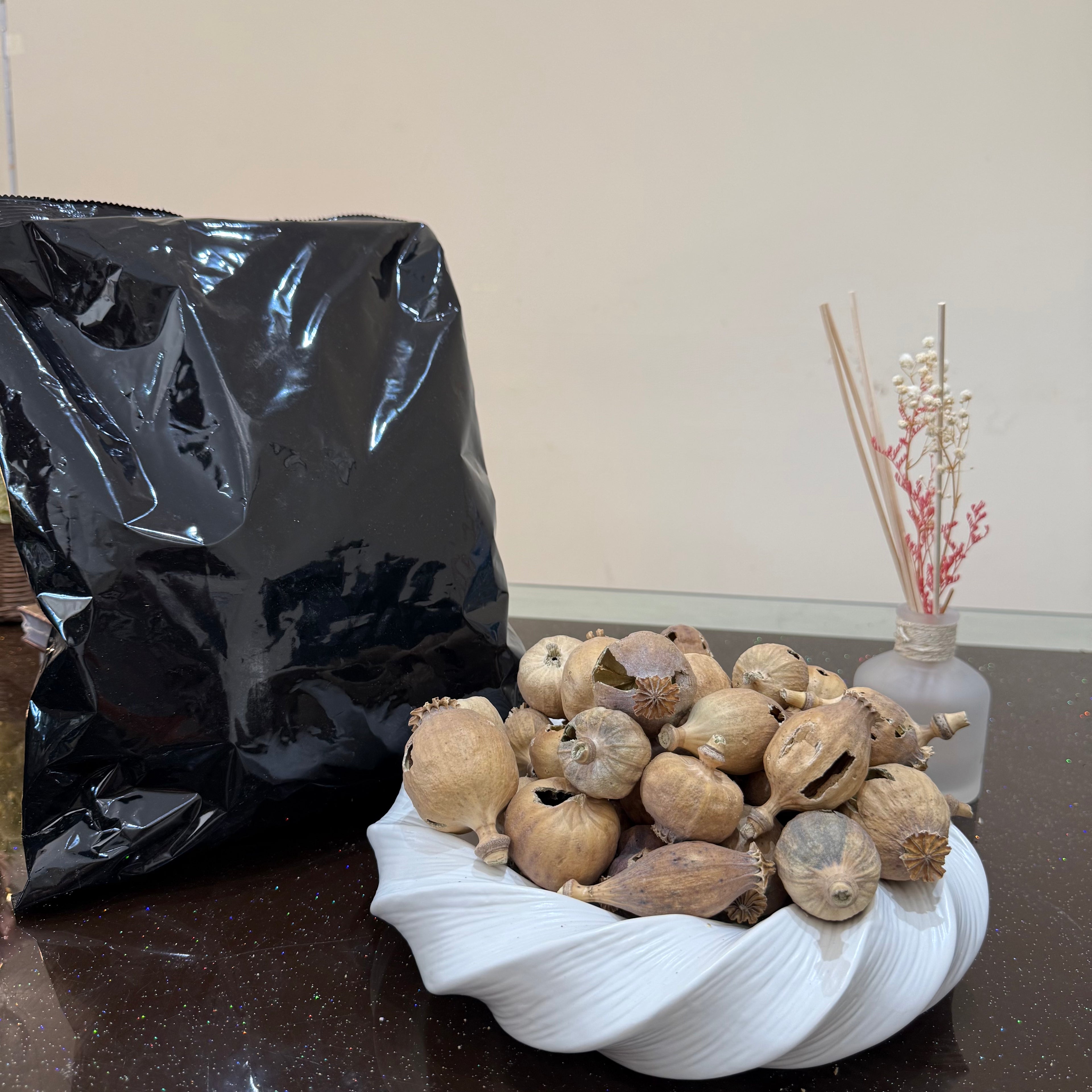 COBRA Spain Dried Poppy Heads(Seedless Pods) Black Bag (Small Size poppy Heads)